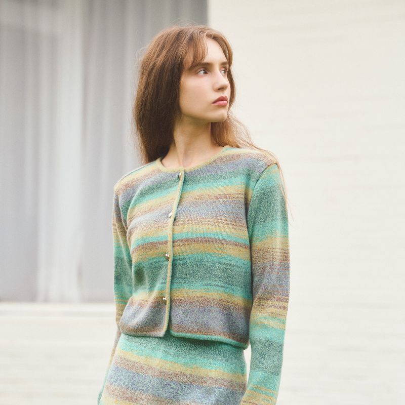 PASTEL GRADATION HEART BUTTON CARDIGAN - MINT