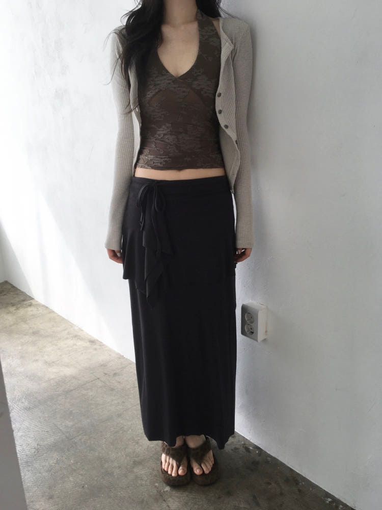 Rose Jagad Haltertop