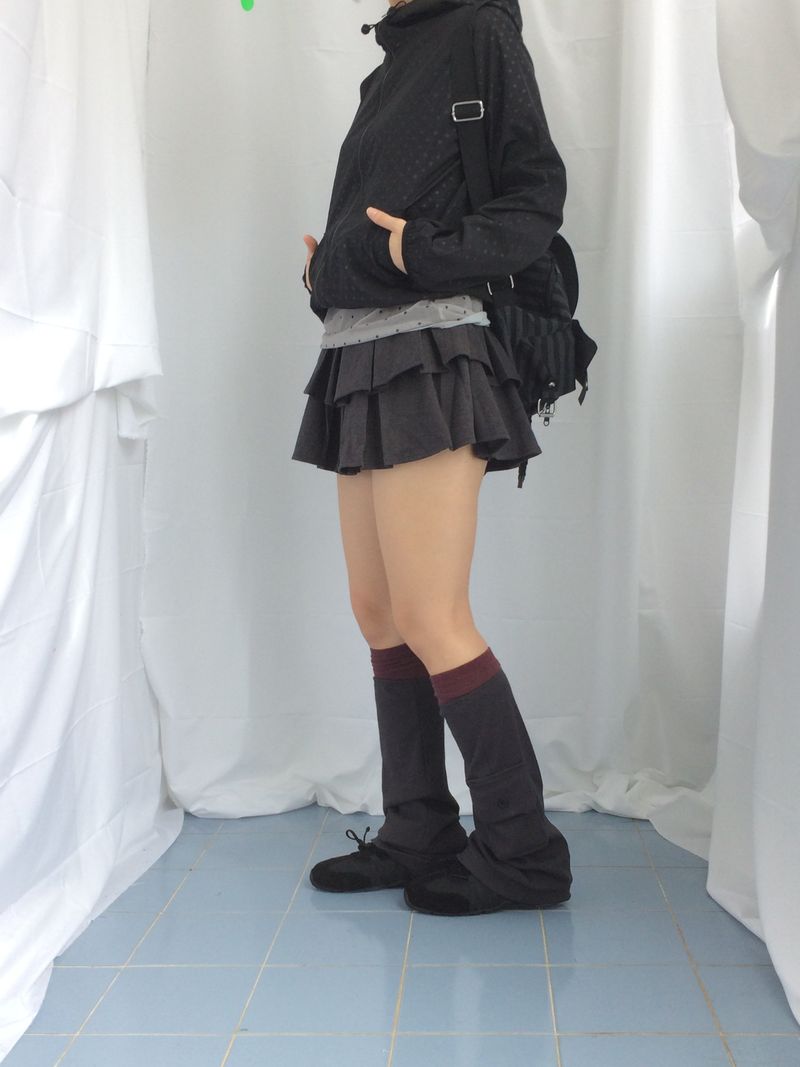 double frill pleated skirt