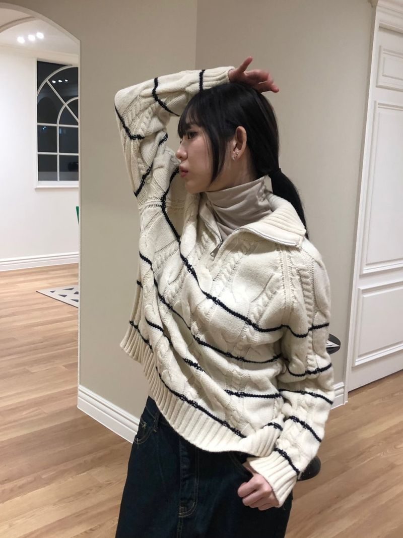 Serac zip-up knit