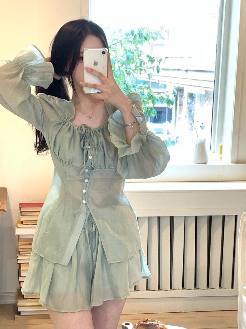 arove（アロブ）の「Bella short-sleeved two-piece set（Setup）」