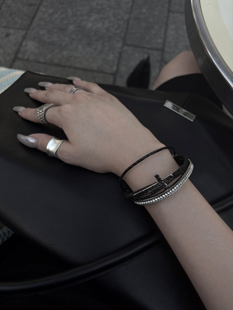 ruffle wide open ring