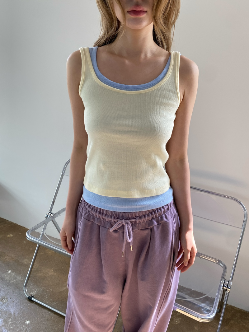  attention crop sleeveless top