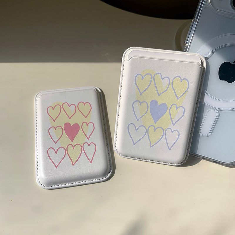 withsome（ウィズサム）の「ハートラインMagsafeカードポケット（スマホグッズ/小物）」