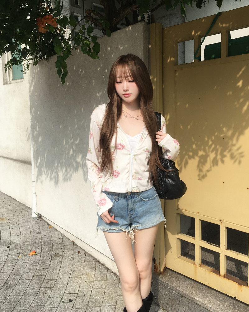 Flower hood jumper