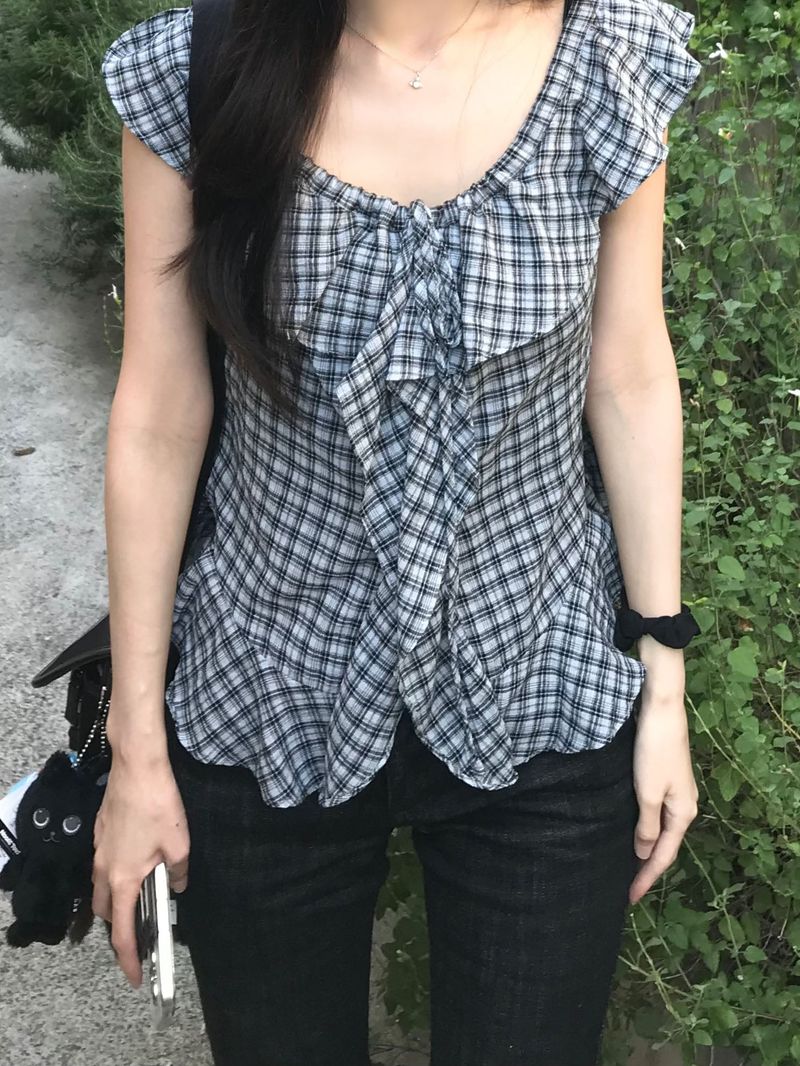 Checked frill blouse (2 colors)