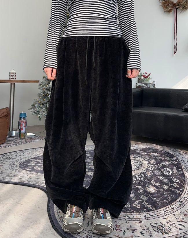 SATIIIZ（サティーズ）の「Tice Texture Pintuck Banding Pants（Pants）」