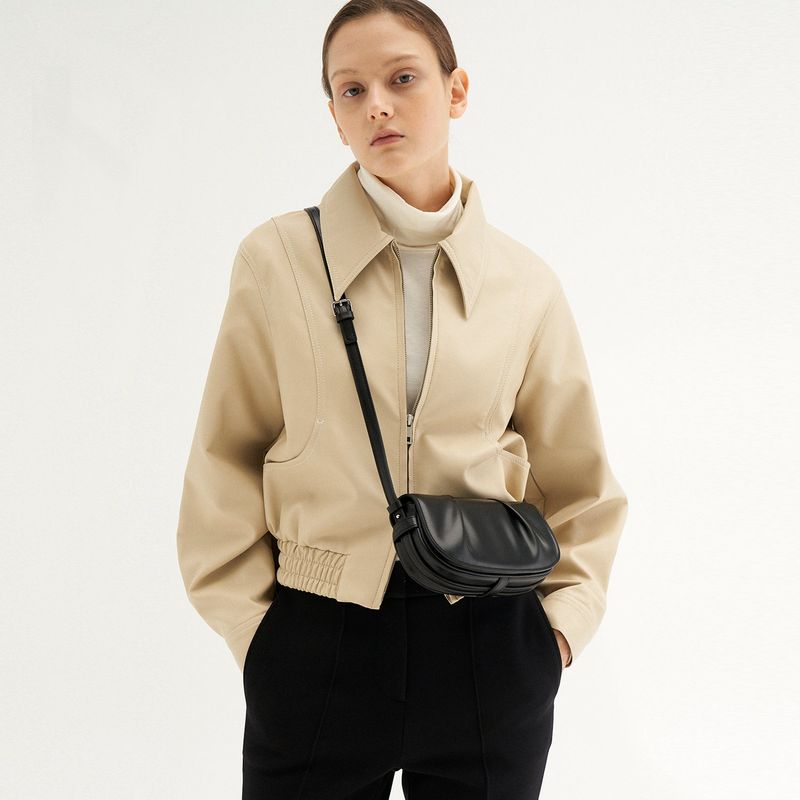 MUNIER（ミュニエ）の「PLEATS FLAP BAG MINI_BLACK（Bags）」