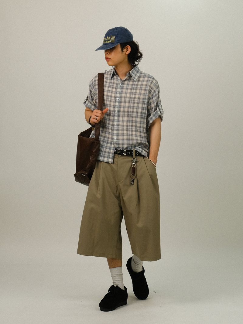 RU Cotton Two-tuck Bermuda Slacks