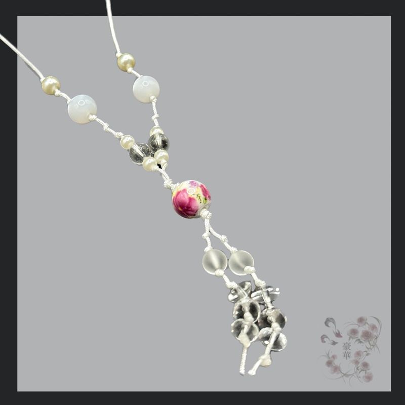 菜松花 knotted necklace