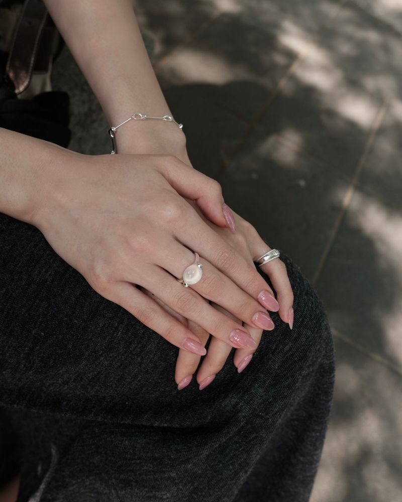 JELLYBEAN STONE OPEN RING