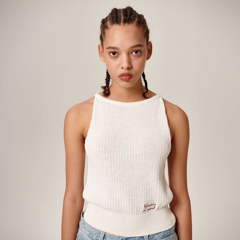 Flatwave in Seoul（フラットウェーブ イン ソウル）の「Onu Knitted Sleeveless White（Tops）」