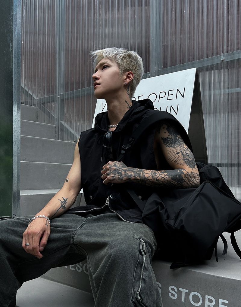 2PLAN（ツープラン）の「ツーウェイクロップフードベスト (2 color)（Tops）」