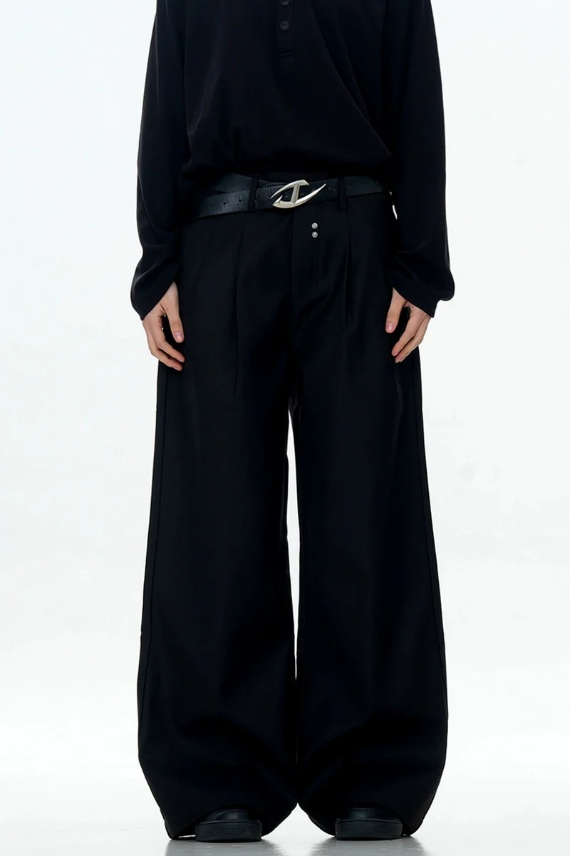CZ Basicsの「Pleated Rivet Relaxed Dress Trousers（Pants）」