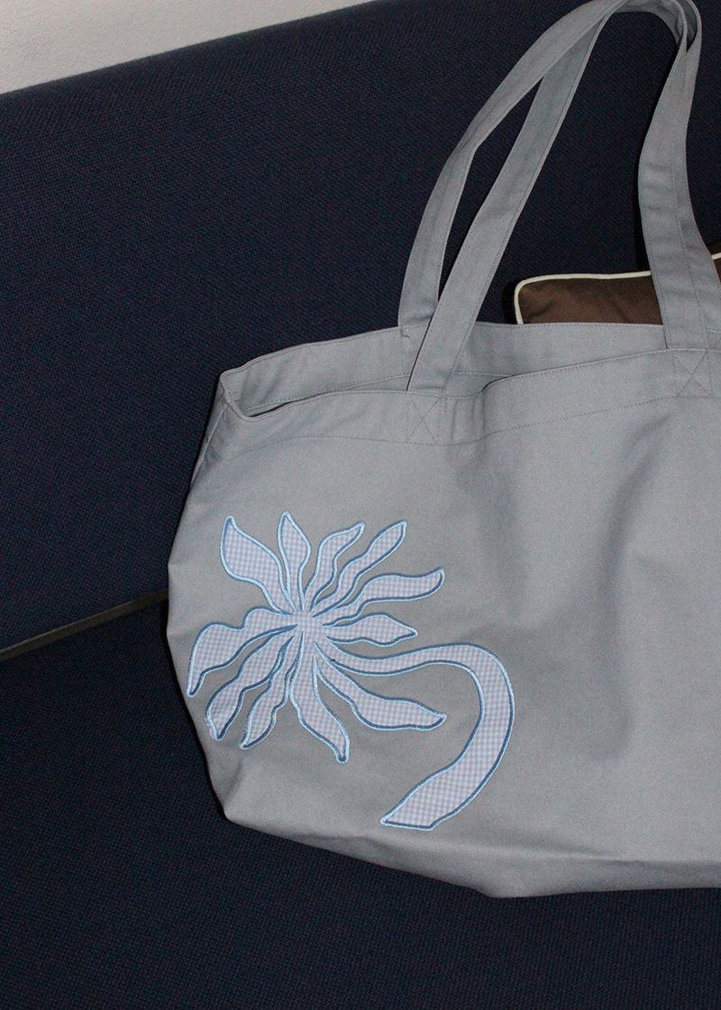 SUMMER PATCH TOTE BAG