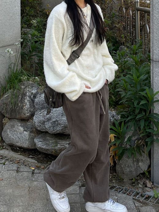 Diagonal Button Loose Fit Bookle Knitwear