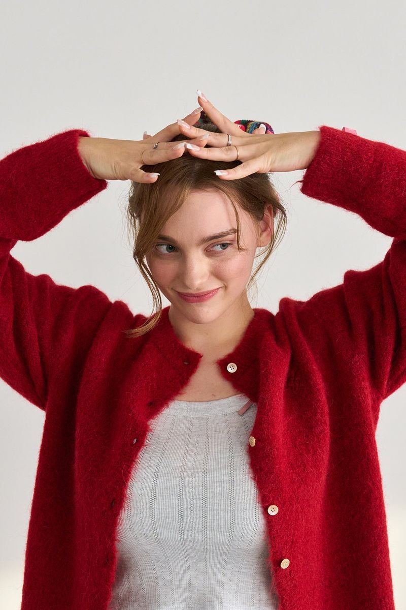 CLASSIC BUTTON CARDIGAN RED