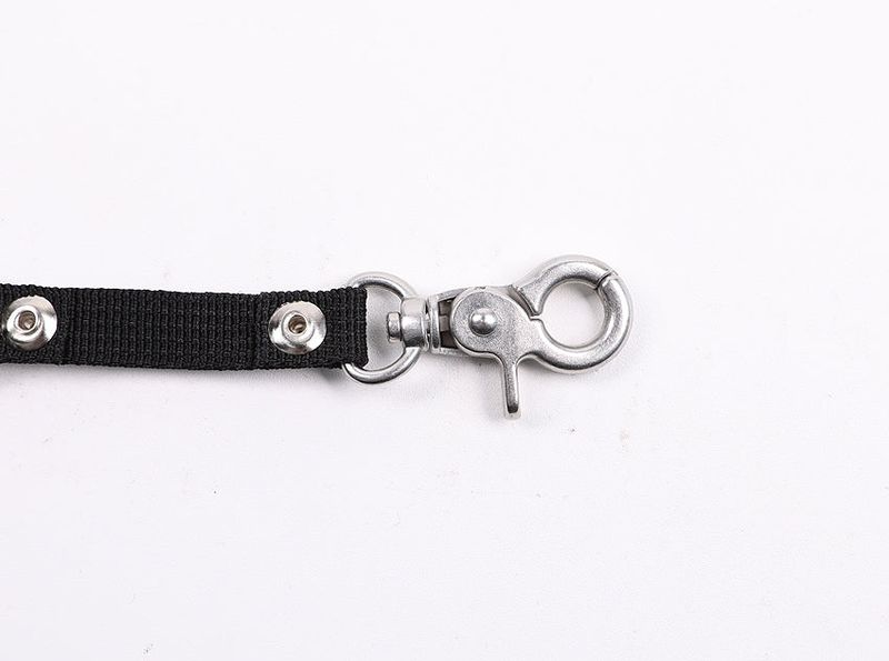 No.1079 compass key ring