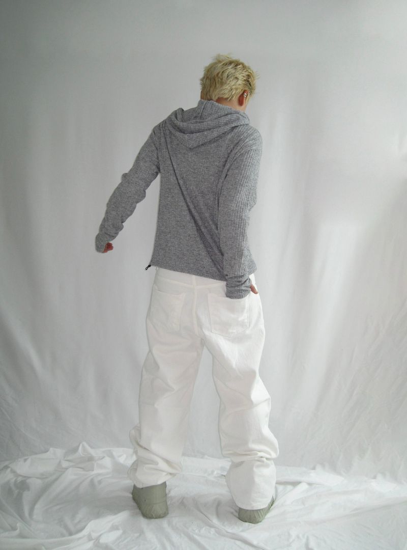 Slim Fit Finger Hole Ribbed Cropped Hood Zip-Up (2c)