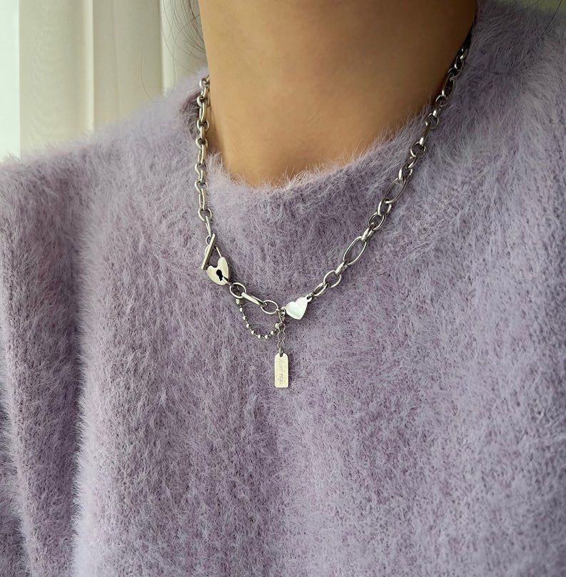 Acer rojo(アセルロジョ)の「halo Surgical Steel Heart Lock Drop Two-Line Necklace(Accessories)」