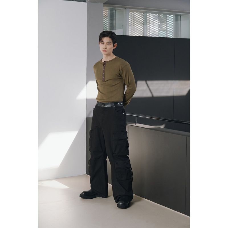 Leather ribbed henry neck long sleeves(Khaki)