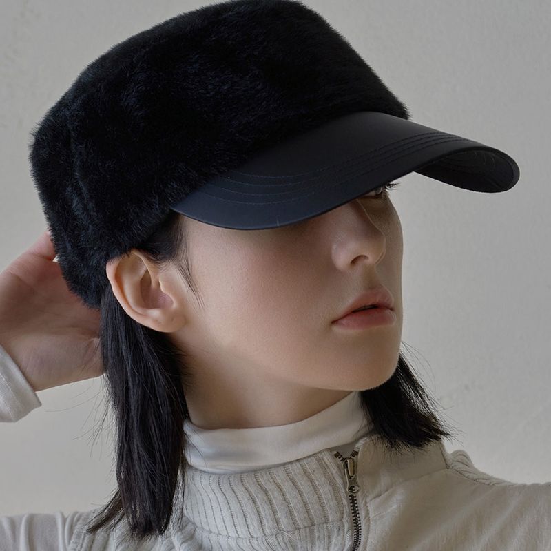 VA Square Fly Label Fur Bellboy Cap / Black