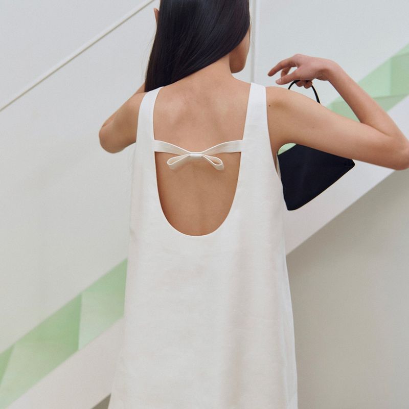 Bow Embellished Sleeveless Mini Dress_Ivory