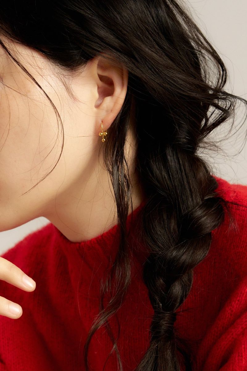petit flower earring - gold