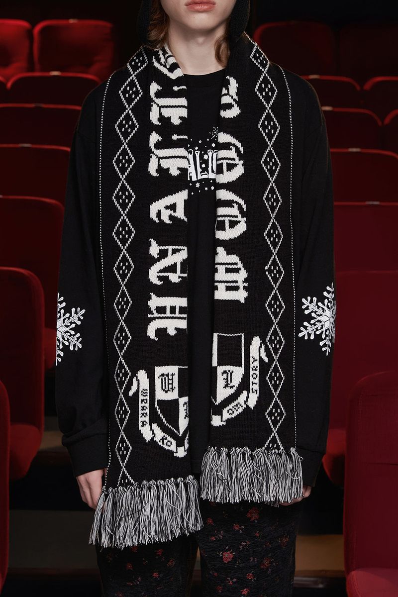 GOTHIC LOGO MUFFLER / BLACK&IVORY