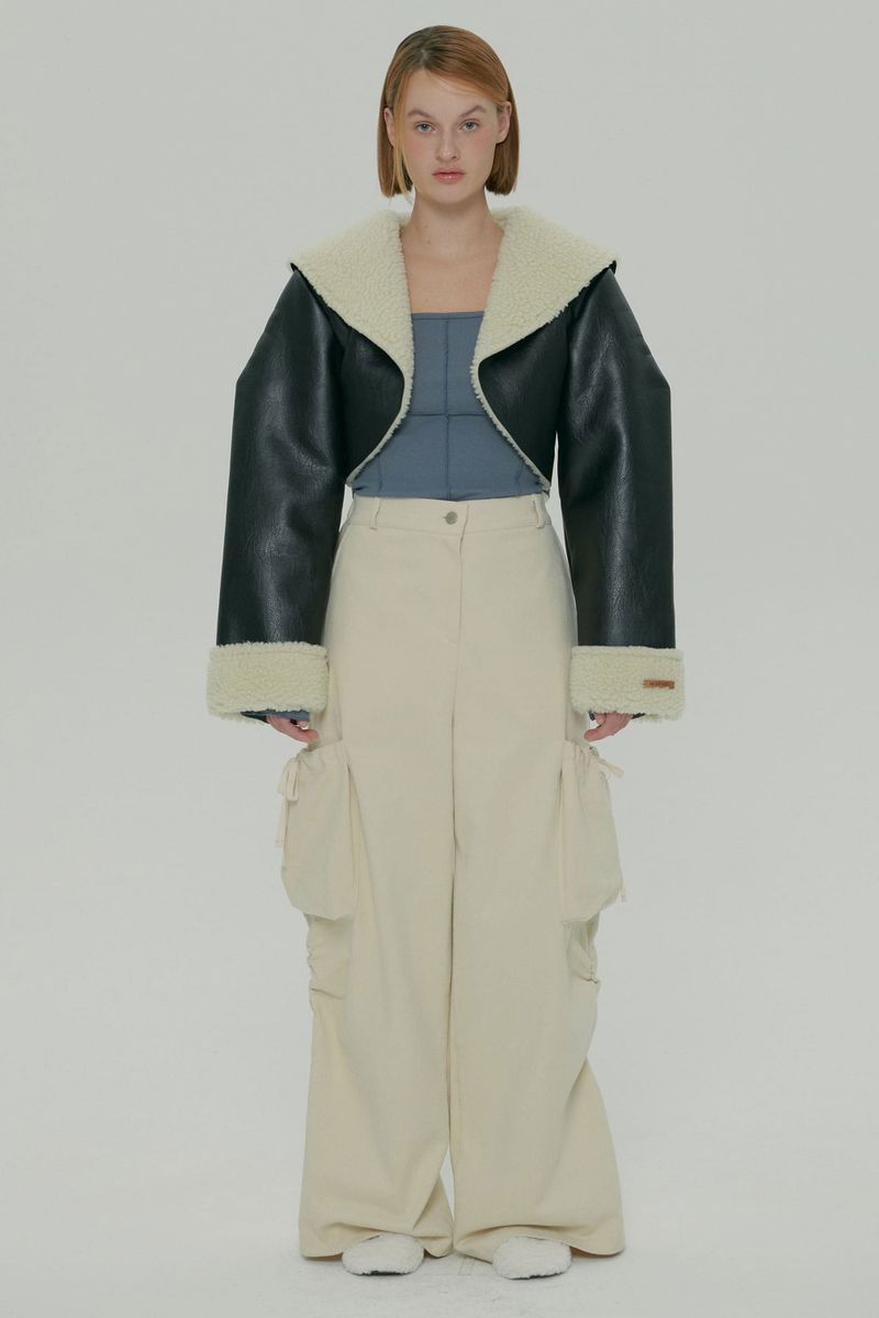 MOIFAIRE(モイフェア)の「POCKET SHIRRING WIDE PANTS / IVORY(Pants)」
