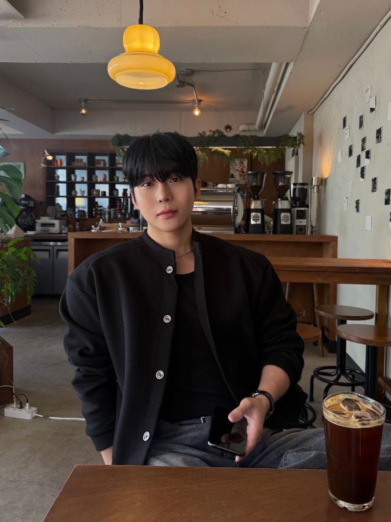 League wool crop cardigan jacket