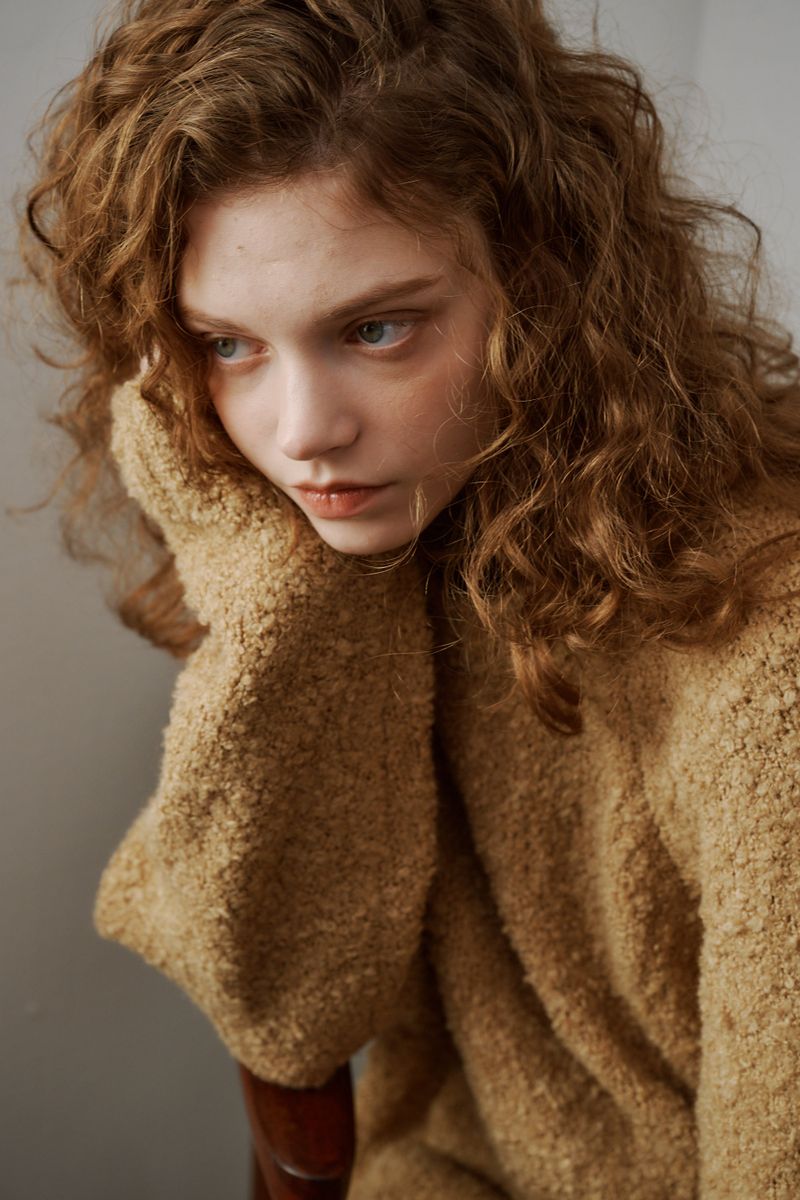Coil round knit (Beige)
