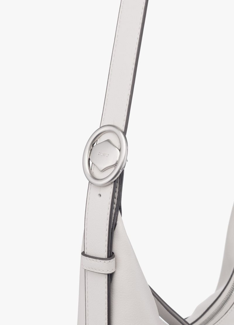 CRESCENT SHOULDER