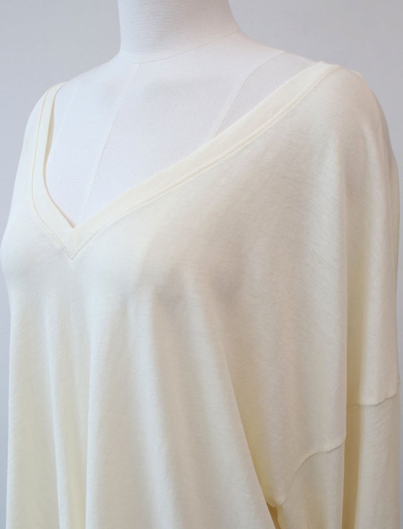 deep v neck loose T