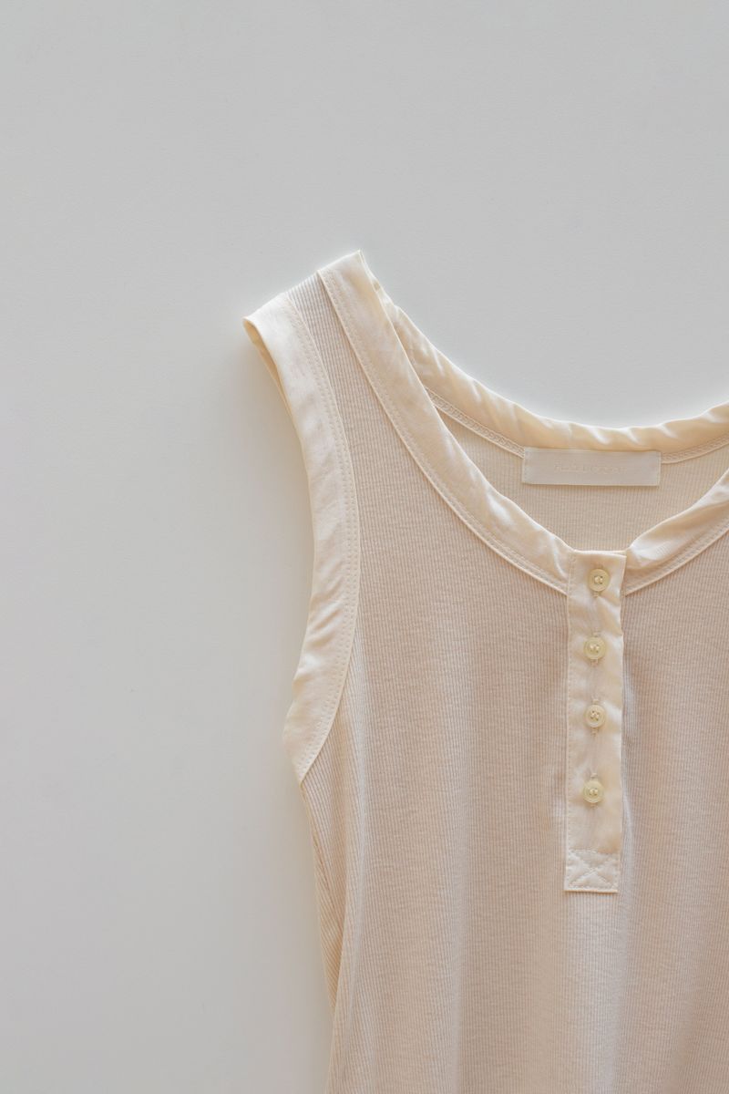 Botton sleeveless (Beige)