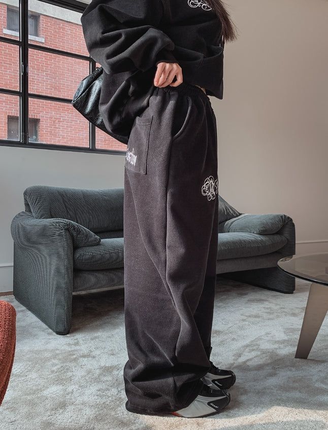 Arc Lettering Embroidered Brushed Over Sweatpants