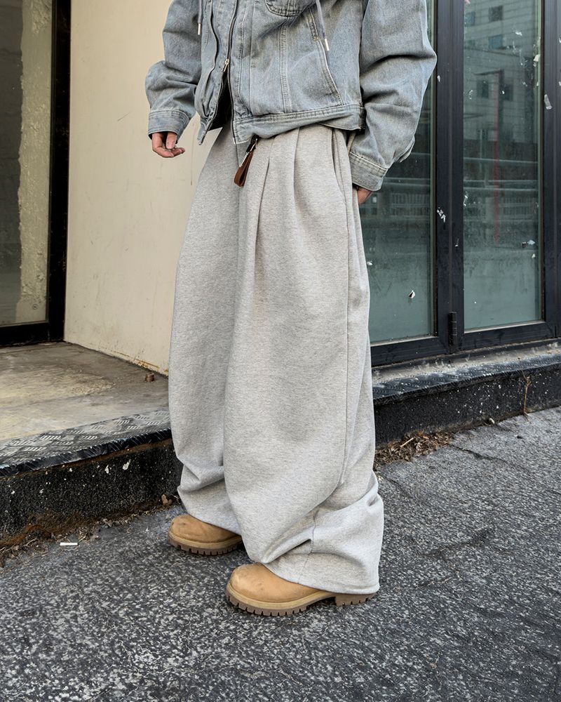 ディーリングワンタックバルーンスウェットパンツ