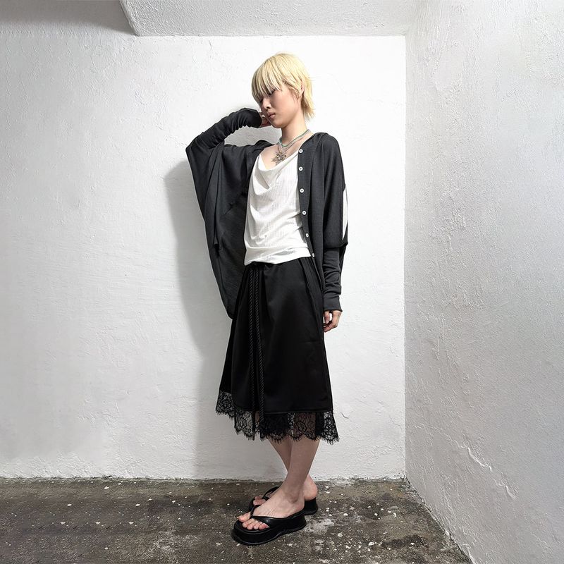 BATWING CROSS KNIT HOODIE