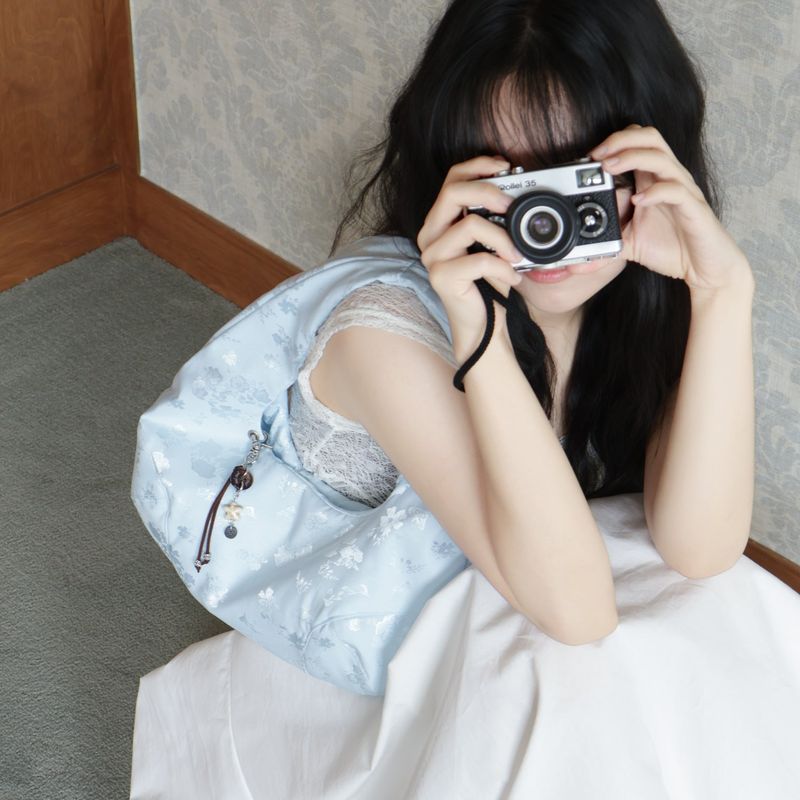 Pai oui（パイウィ）の「Small baseball bag_dreamy blue（Bags）」