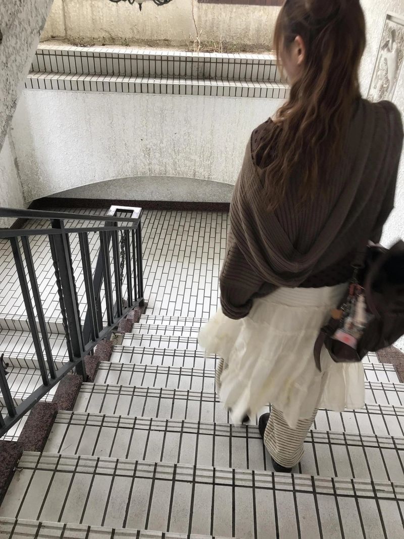 oka off-shoulder hoodie
