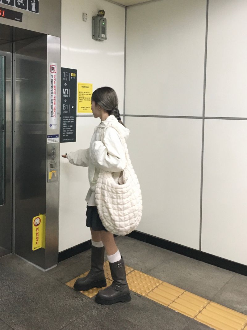 Mute Unbalanced Layered Skirt (3c)