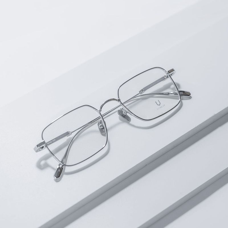 Knouun Square titanium glasses CODE. 102. D Silver