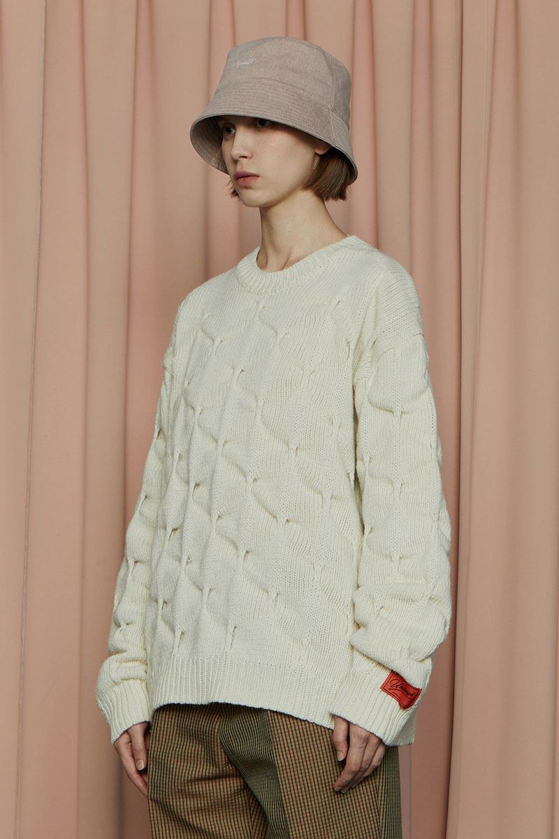 EMBOSSING CLOVER KNIT / IVORY