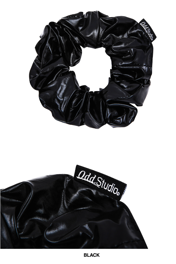 GLOSSY SCRUNCHIES