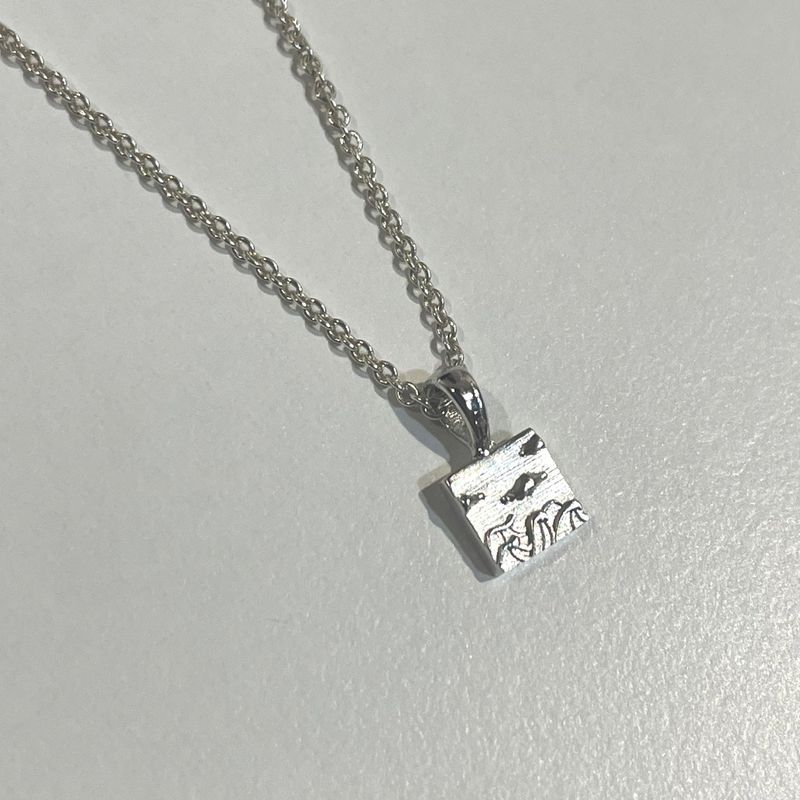 Mini wave Necklace