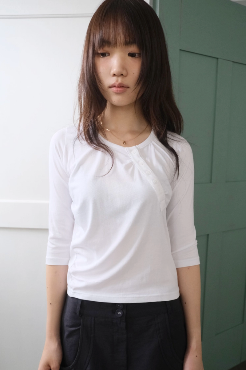 callhag（コールハグ）の「shirring button T (2c)（Tops）」
