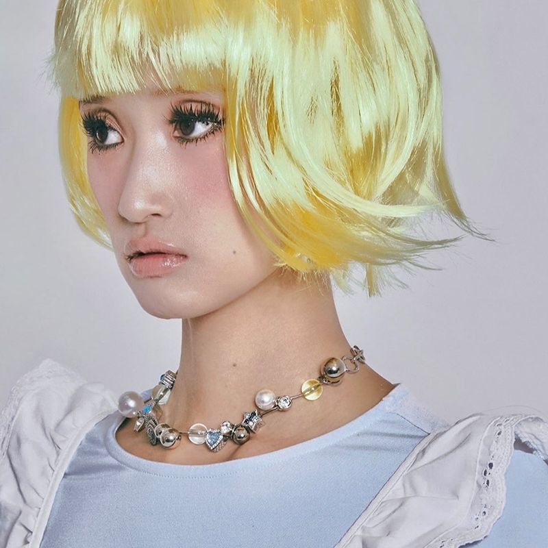 Ball bar necklace