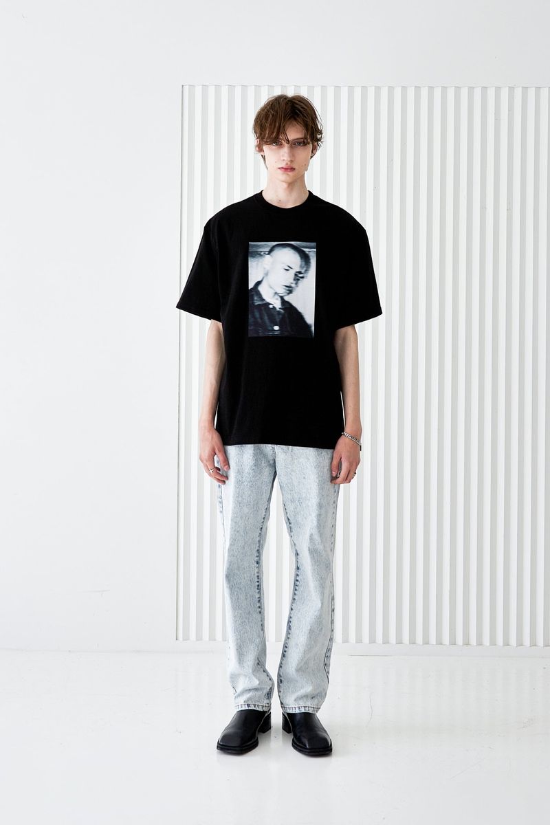 LOSTCHILDHOOD T-SHIRT BLACK