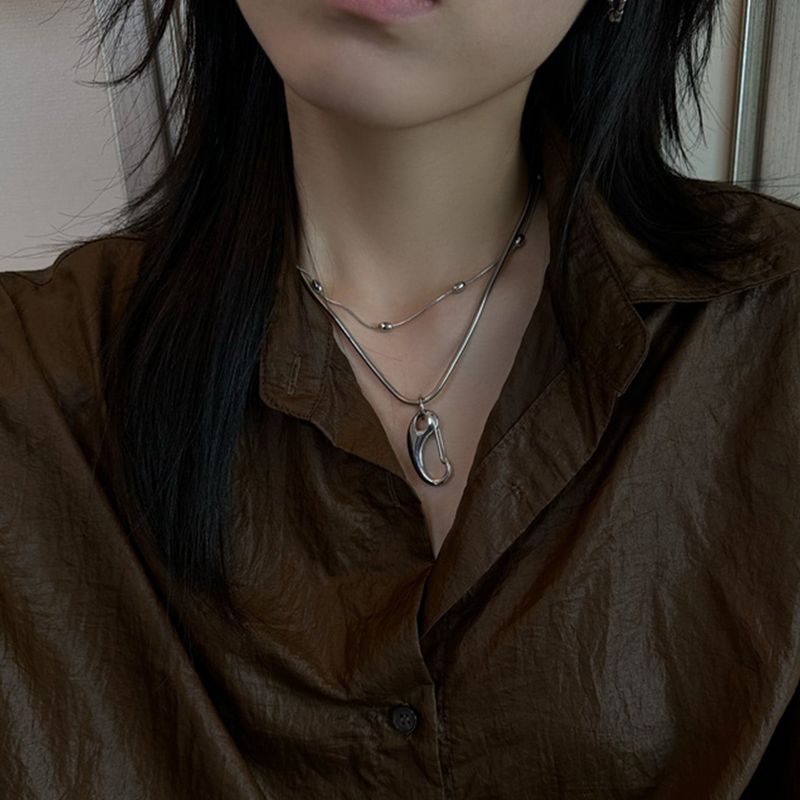 hook necklace