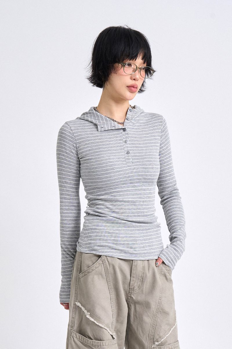 Raucohouse（ラウコハウス）の「Seasoning stripe hood long sleeve（Tops）」
